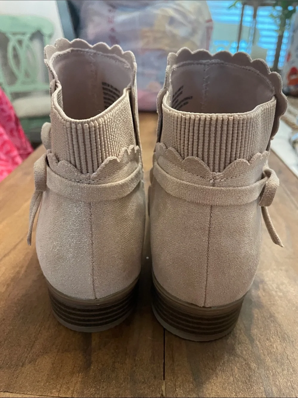 Girls Scalloped Ankle Bootie in Blush Pink